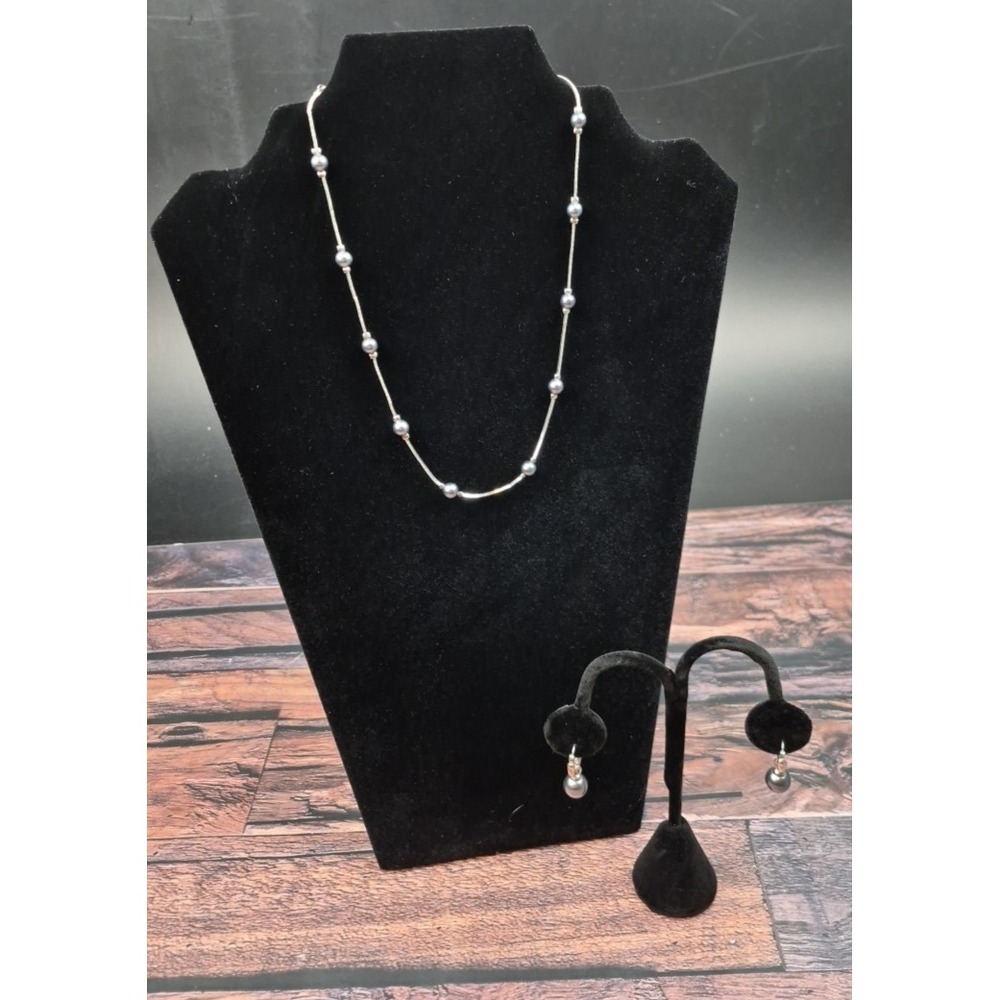 Monet Gray Faux Pearl Necklace Earrings Set Silver‎ Tone 16–18" Classic Glam Vtg